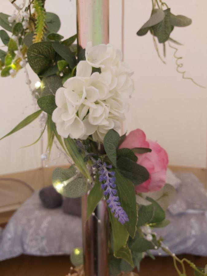 Hopgarden Glamping - Luxury 6M Bell Tent Wadhurst Exterior foto